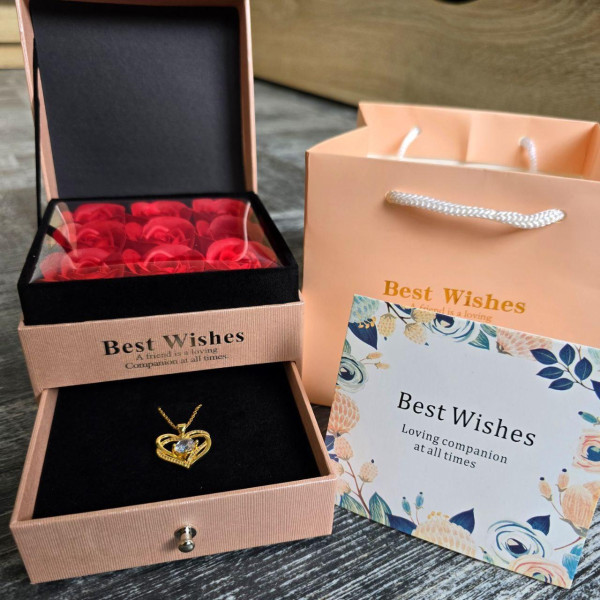 Подарочный набор роз из мыла Best Wishes Нeart Love 9 штук в розовой шкатулке с кулоном цепочкой Сердце