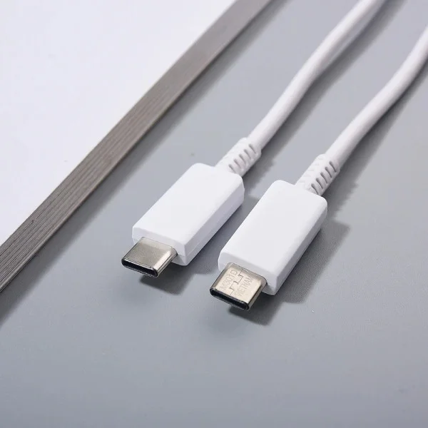 Сетевой адаптер 45W с кабелем Type-C/Type-C для быстрой зарядки PD3.0 Черный
