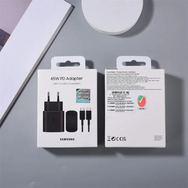 Сетевой адаптер 45W с кабелем Type-C/Type-C для быстрой зарядки PD3.0 Черный