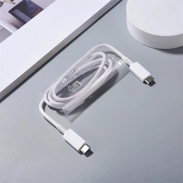 Сетевой адаптер 45W с кабелем Type-C/Type-C для быстрой зарядки PD3.0 Черный